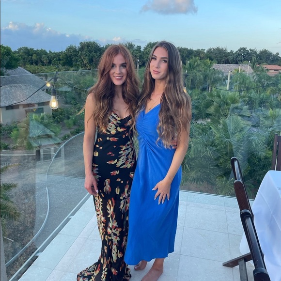 Meet your Posher, Alexandra - Picture 1 of 1